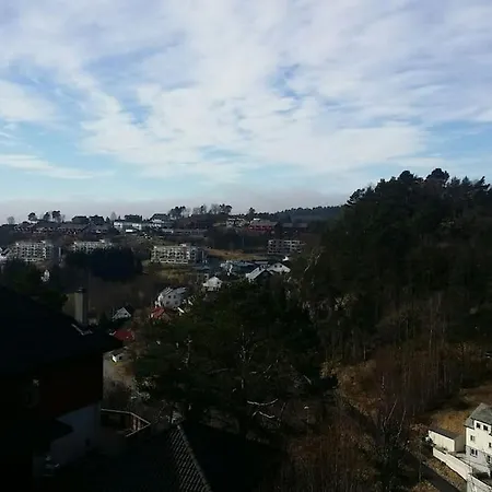 3 Bedroom Apartment. Free Parking. Appartement *